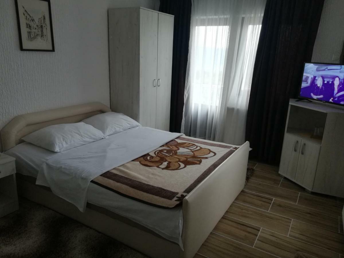 Lazarev Konak Banja Koviljača Kültér fotó